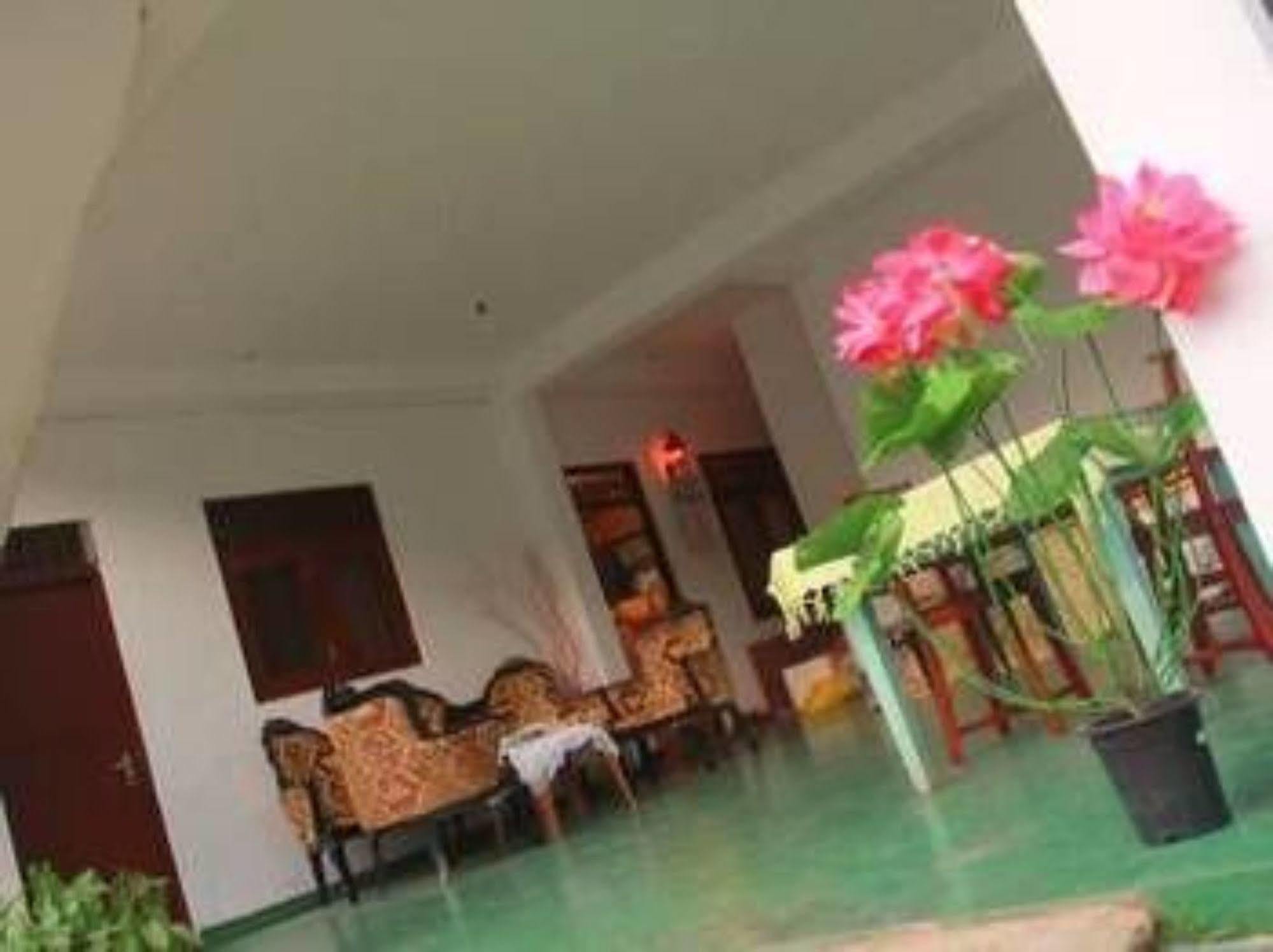 Sun Rest Mirissa Hotel Banduramulla Buitenkant foto